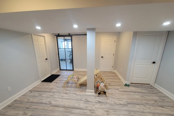 Painting interior walls with professional precision